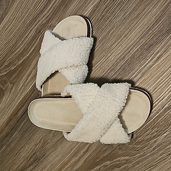 REITMANS Fleece Cross Over Slides - Picture 1 of 4